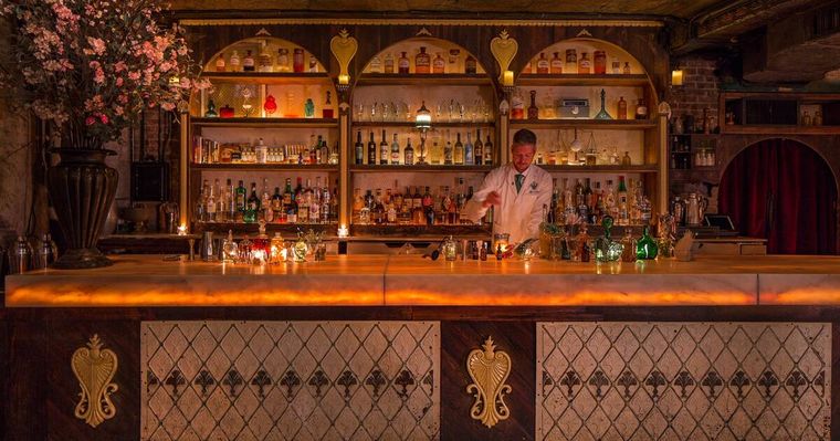 Hidden Gems and Secret Sips: Uncovering New Orleans' Top Speakeasies