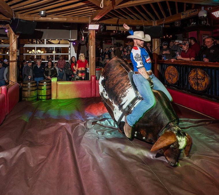 Saddle Up: Four country bars to consider in Phoenix