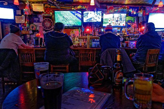 Bleachers, Brews, and Cheers: New York's Top Sports Bars for Every Fanatic