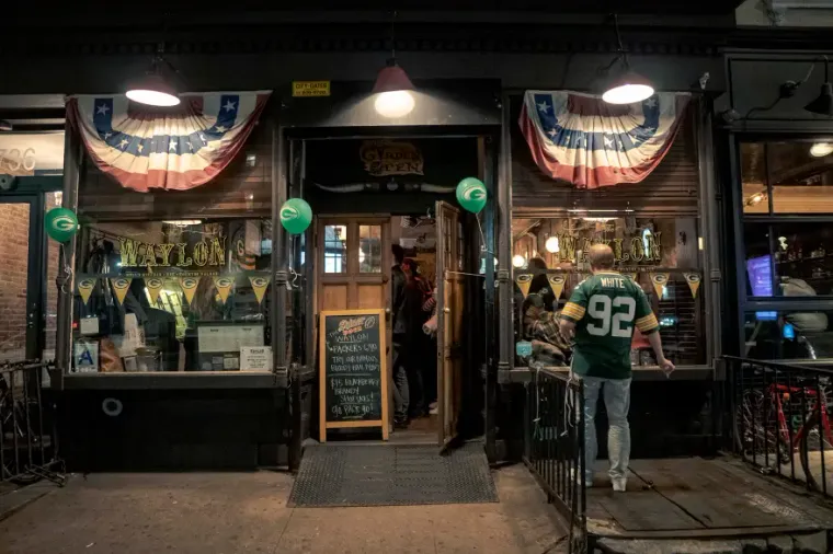 Yeehaw in the Big Apple: Your Guide to NYC's Top Country Music Honky-Tonks